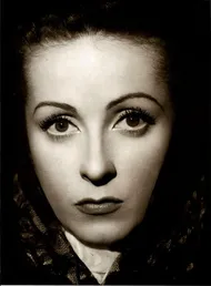  Danielle Darrieux in Ruy Blas 2 - photo by Unifrance
